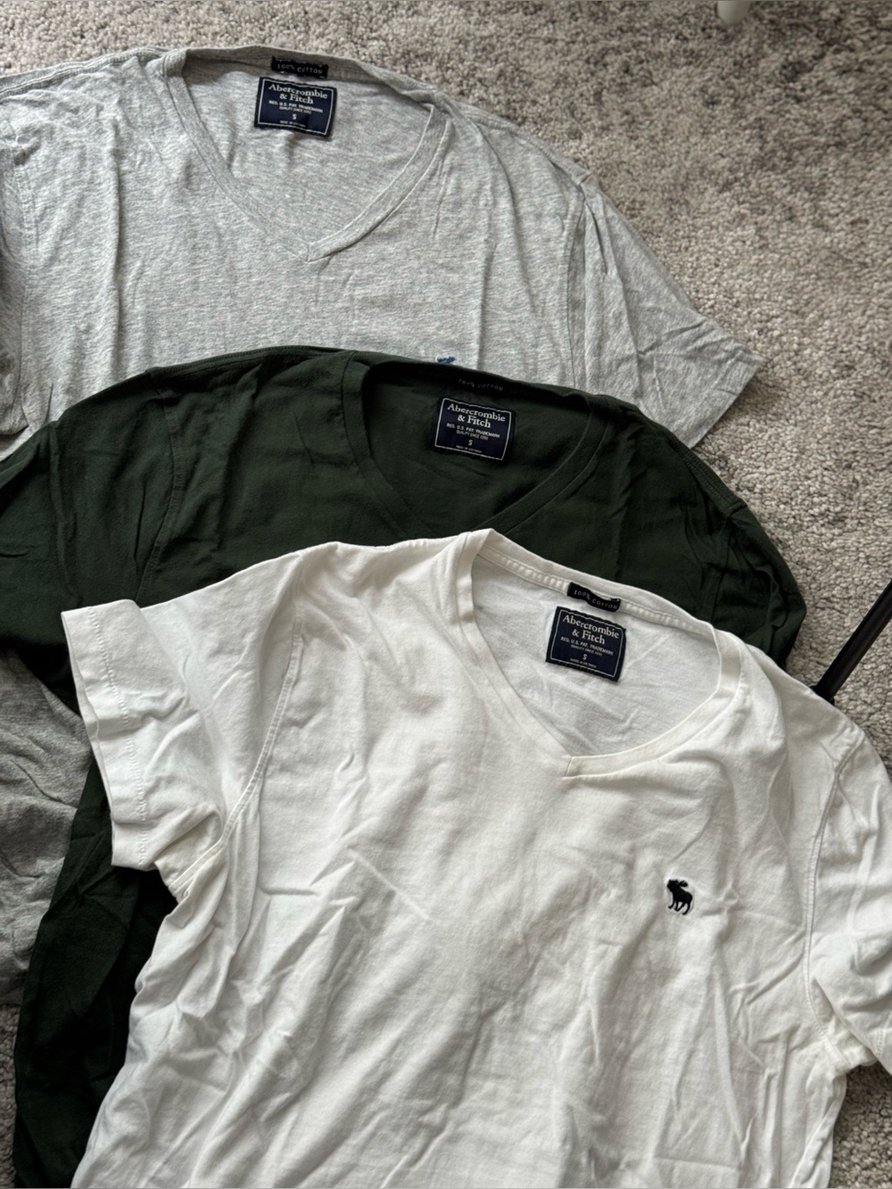 Abercrombie & Fitch Men's V-Neck Tees — White, Olive, Heather Gray